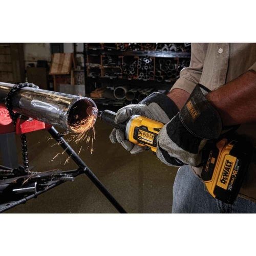 Аккумуляторная прямошлифовальная машина DEWALT DCG426B, 20 В, 38 мм, 25000 об/мин, без АКБ и ЗУ (DCG426B-XJ) фото 2 Аккумуляторная прямошлифовальная машина DEWALT DCG426B, 20 В, 38 мм, 25000 об/мин, без АКБ и ЗУ (DCG426B-XJ) фото 2