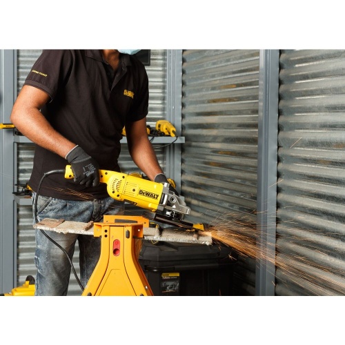 Угловая шлифмашина DEWALT DWE492, 2200 Вт, 230 мм, 6600 об/мин (DWE492-QS) фото 2 Угловая шлифмашина DEWALT DWE492, 2200 Вт, 230 мм, 6600 об/мин (DWE492-QS) фото 2
