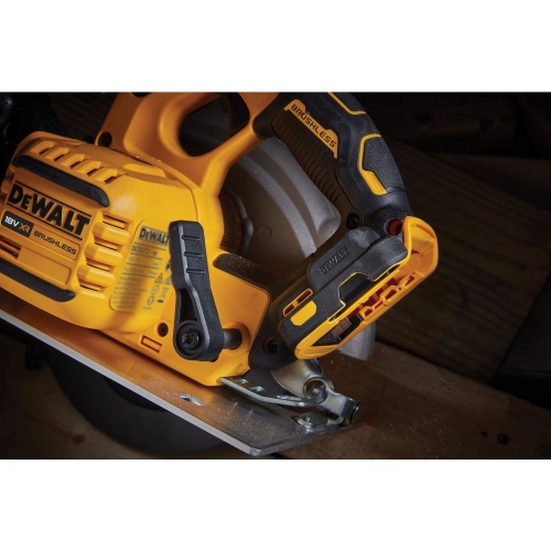 Аккумуляторная дисковая пила DEWALT DCS573NT, 18/54 В, 190 мм, 5500 об/мин, без АКБ и ЗУ, в кейсе TSTAK (DCS573NT-XJ) фото 7