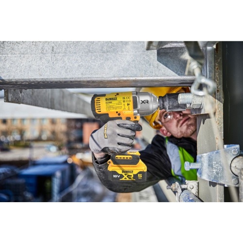 Аккумуляторный гайковерт DEWALT DCF900P2T, 18 В, 1898 Нм, 2200 уд/мин, с 2 АКБ 5 Ач и ЗУ, в кейсе TSTAK (DCF900P2T-QW) фото 7