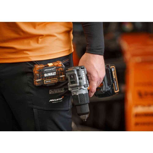 Набор бит DEWALT McLaren Limited Edition DT70901T, PH/PZ/Torx, 25 мм, 32 шт., в кейсе (DT70901T-QZ) фото 2